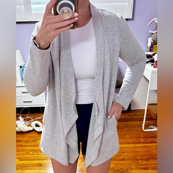 Banana Republic Light Gray Women's Open Front Cardigan with pockets, Small - Picture 9 of 9